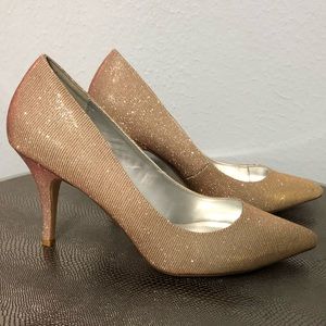 You got the dress? Now add some sparkly heels!! 🎉